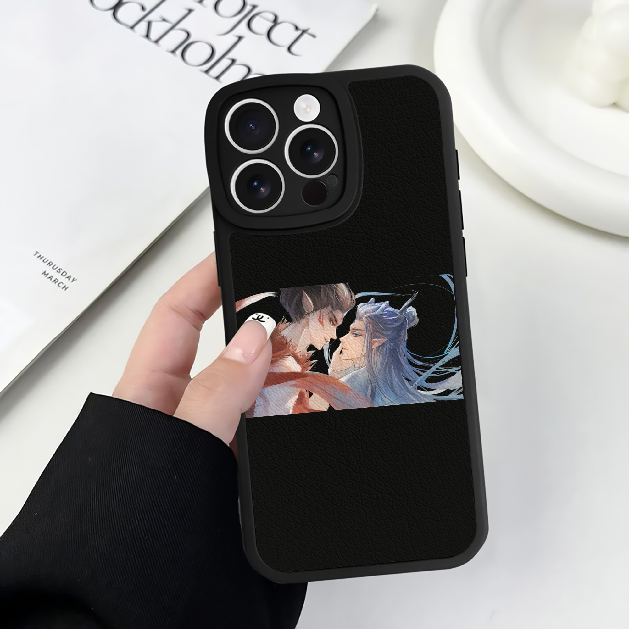 （画像用） Ne Zha 2 ナタ 魔童の大暴れ 【iPhone 16シリーズ対応】シリコンスマホケース（レザー調） 材質：シリコン